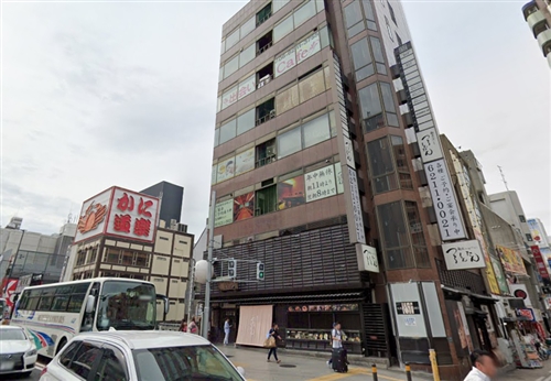 ���C�c���{���X